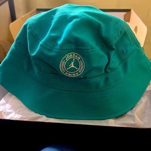 Air Jordan x Union bucket hat .NWT